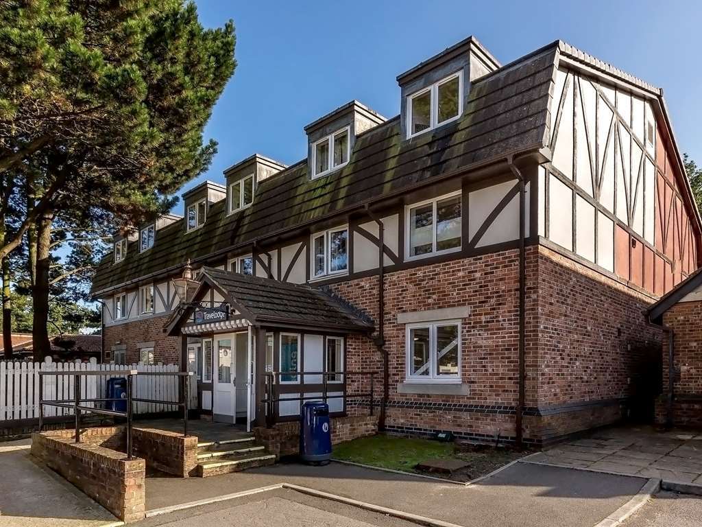 Travelodge Bournemouth Cooper Dean Esterno foto